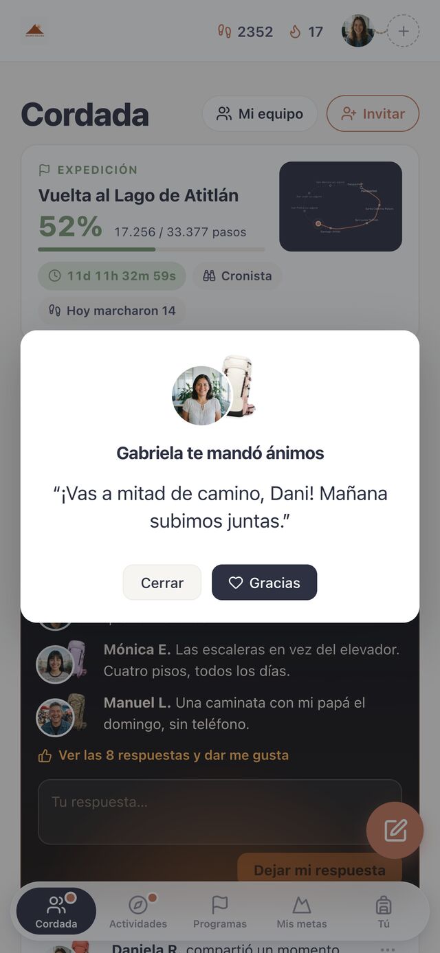 Un ánimo de la jefa de Recursos Humanos aparece al abrir la app: se agradece con un toque.